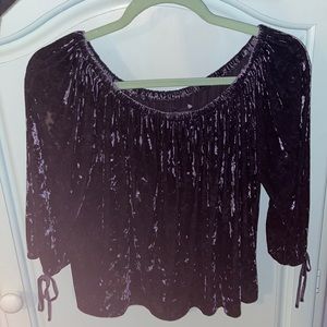 American Eagle off the shoulder top